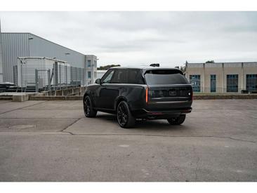 Land Rover Range Rover 23MY Gris P530 SV AWD Auto — photo 8