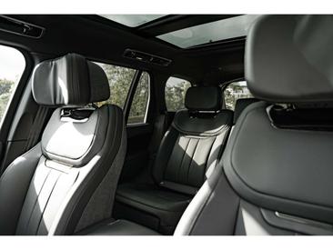 Land Rover Range Rover 23MY Gris P530 SV AWD Auto — photo 13