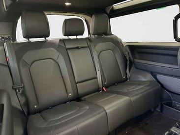Land Rover Defender 90 X-Dynamic HSE AWD Auto. 3.0D I6 300 — photo 5