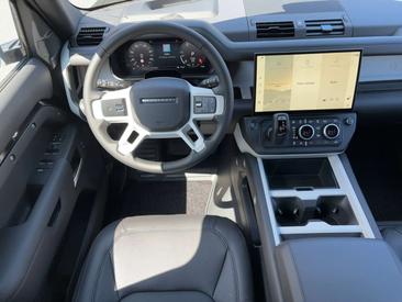Land Rover Defender D350 X-Dyn. HSE 360-CAM ACC CAM LED TWA — photo 10