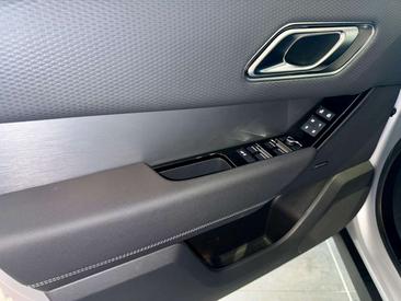 Land Rover Range Rover Velar R-DYNAMIC SE 4WD DIESEL/ELETTR C.AUT. 3.0 D I6 300 CV — photo 15