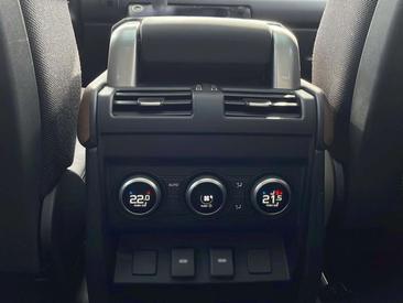 Land Rover Defender 130 Standhzg. Bronze D300 — photo 15