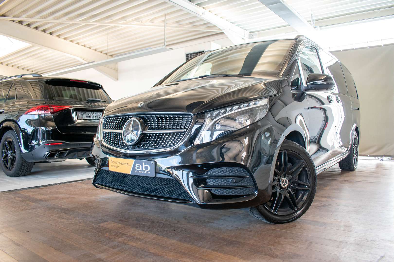 Mercedes V 300 AMG Line - 2023 - Joinsteer - #3
