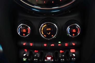 Mini Cabrio John Cooper Works — photo 7
