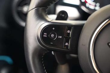 Mini Cabrio John Cooper Works — photo 15