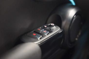 Mini Cabrio John Cooper Works — photo 20