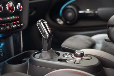 Mini Cabrio John Cooper Works — photo 28