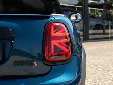 Mini Cabrio Sidewalk Cooper S — photo 29