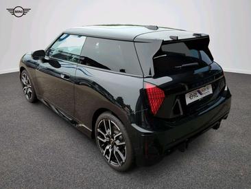 Mini Cooper SE JCW — photo 7