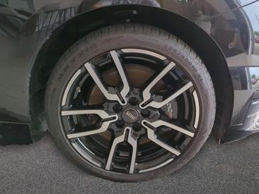 Mini Cooper SE JCW — photo 12