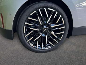 Mini Electric Favoured Cooper SE — photo 12