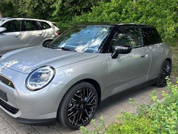 Mini Electric Favoured Cooper SE — photo 16