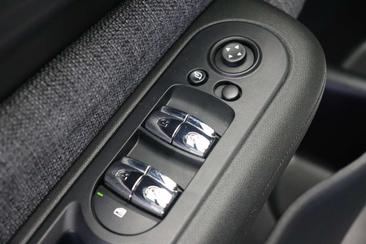 Mini Clubman COOPER S — photo 8