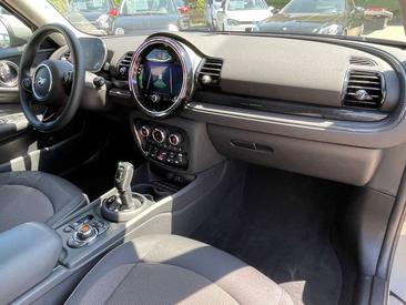 Mini Clubman COOPER D — photo 23