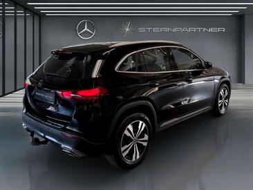 Mercedes GLA 200 Progressive — photo 8