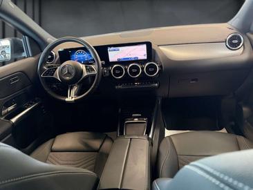 Mercedes GLA 200 Progressive — photo 10