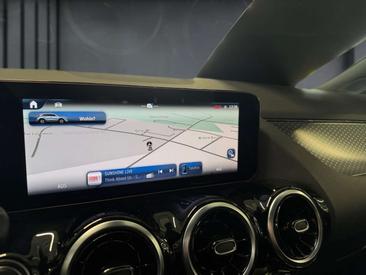 Mercedes GLA 200 Progressive — photo 12