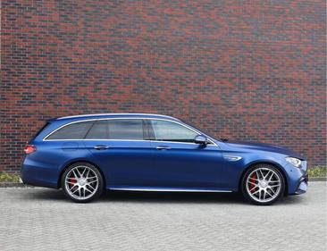 Mercedes Classe E63 AMG 63 — photo 16