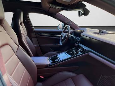 Porsche Panamera III Turbo S E-Hybrid — photo 14