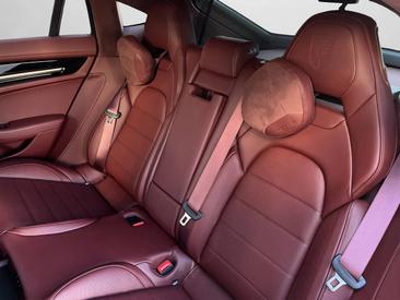 Porsche Panamera III Turbo S E-Hybrid — photo 16