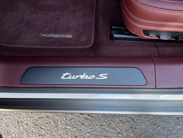 Porsche Panamera III Turbo S E-Hybrid — photo 22