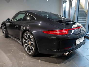 Porsche 991 I Carrera 4 — photo 3