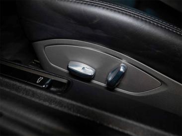 Porsche 991 I Carrera 4 — photo 17