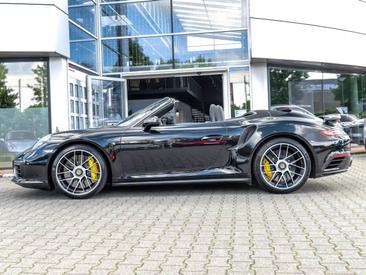 Porsche 991 II Turbo S Cabriolet — photo 2
