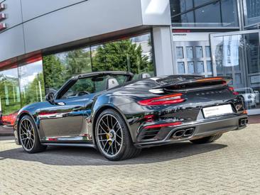Porsche 991 II Turbo S Cabriolet — photo 3