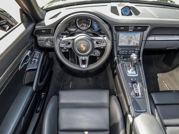 Porsche 991 II Turbo S Cabriolet — photo 15