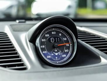 Porsche 991 II Turbo S Cabriolet — photo 25