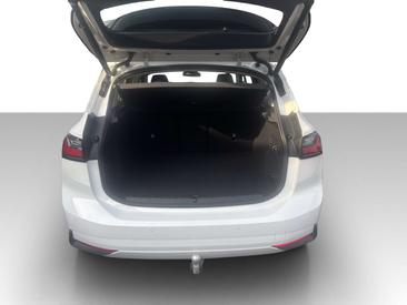 BMW 218i Active Tourer 218i — photo 11