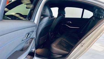 BMW 320 320e — photo 9