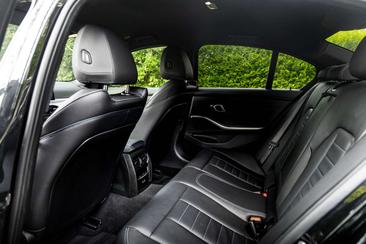 BMW Série 3 M Sport 330e — photo 7
