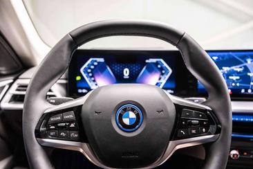 BMW I4 EDrive35 — photo 13