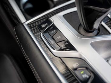 BMW Série 7 Carbon Core Edition 750 — photo 19