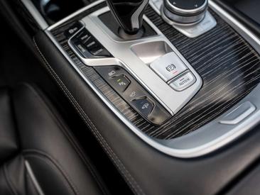 BMW Série 7 Carbon Core Edition 750 — photo 20