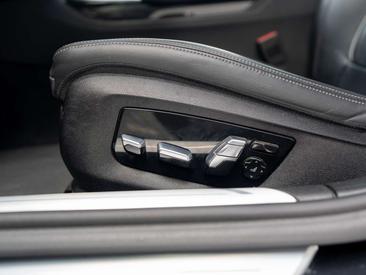 BMW Série 7 Carbon Core Edition 750 — photo 25