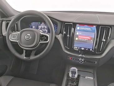 Volvo XC60 Plus — photo 8