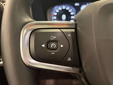 Volvo XC40 B4 Inscription — photo 17