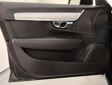 Volvo V90 T6 Recharge Core — photo 7