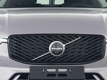 Volvo XC60 B5 — photo 4