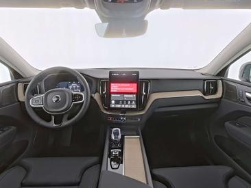 Volvo XC60 B5 — photo 5