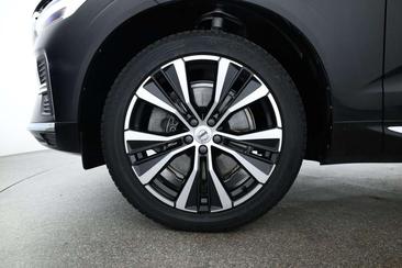 Volvo XC60 T6 Recharge Core — photo 7