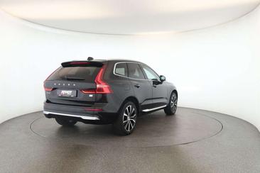 Volvo XC60 T6 Recharge Core — photo 25