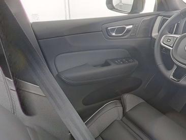 Volvo XC60 T8 Black Edition — photo 12