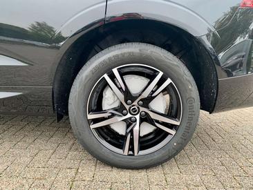Volvo XC60 B4 R-Design — photo 4