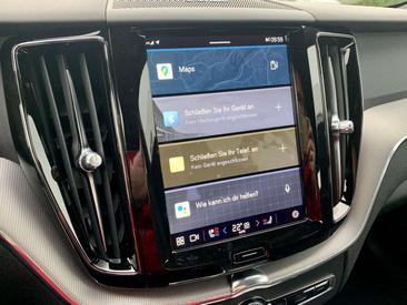 Volvo XC60 B4 R-Design — photo 9