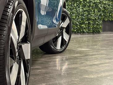 Volvo C40 Recharge PLUS — photo 9