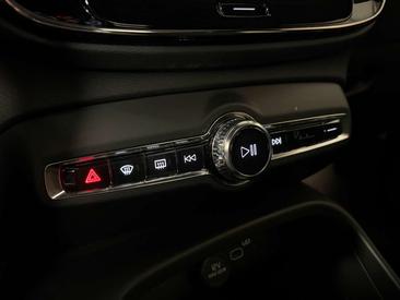 Volvo C40 Recharge PLUS — photo 38